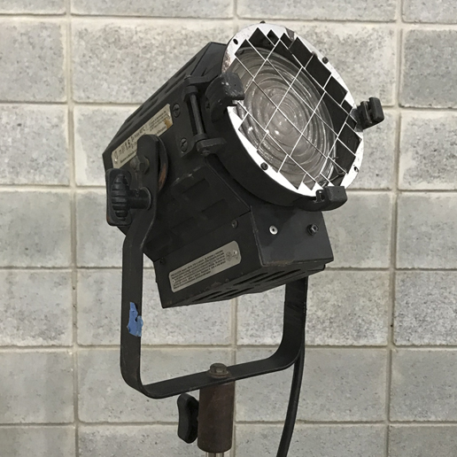 FRESNEL 650W